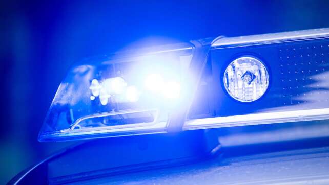 Raser flüchtet mit Tempo 170 durch Autobahn-Baustelle