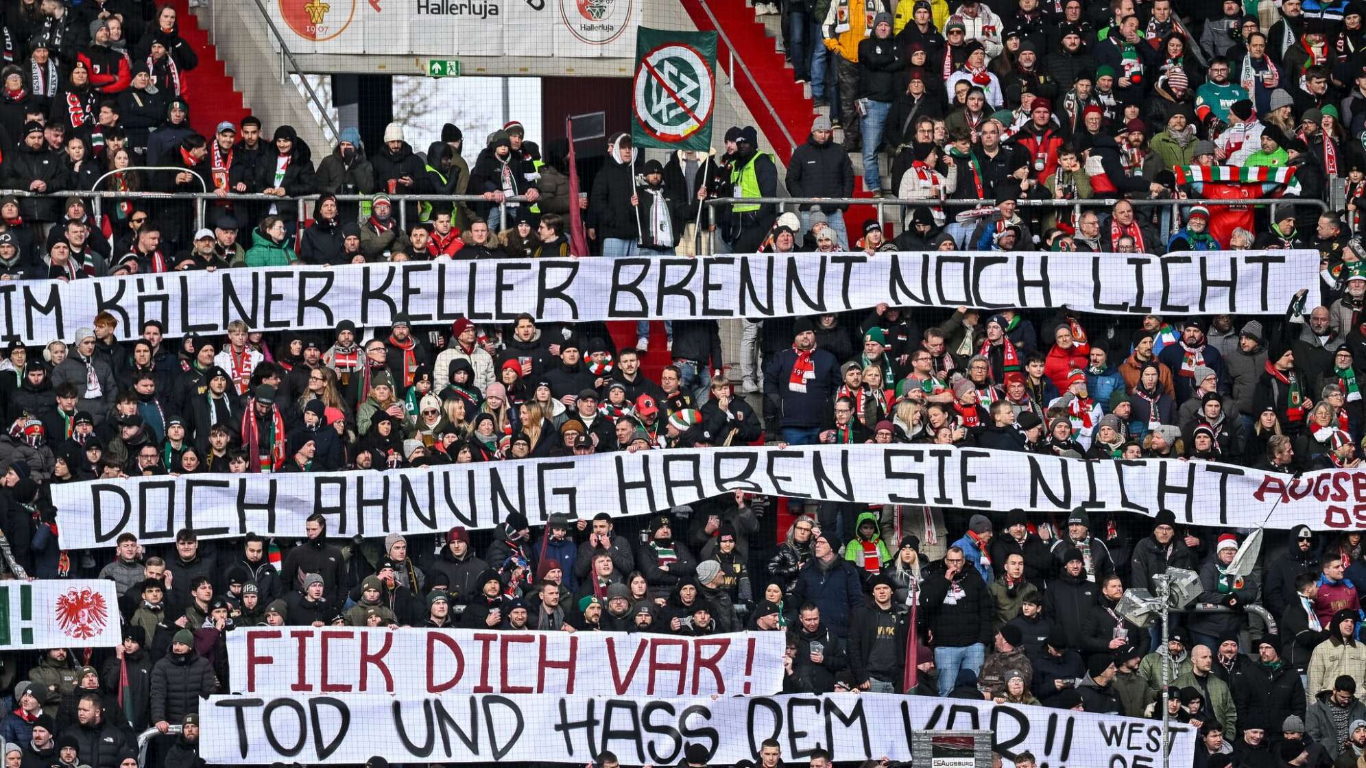 Fan-Proteste gegen Videobeweis