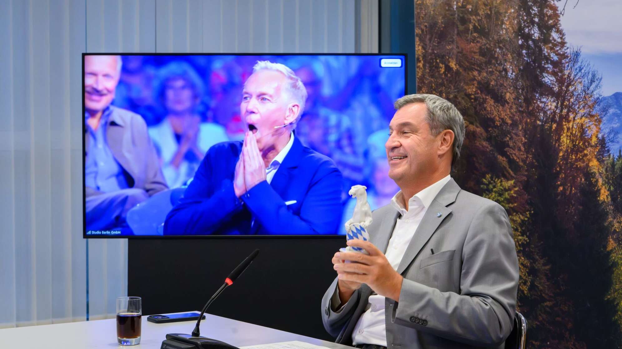 Söder zeichnet Johannes B. Kerner mit «Blauem Panther» aus