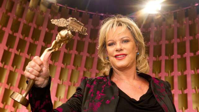 «Die Bühne hält jung» - Kabarettistin Lisa Fitz wird 75