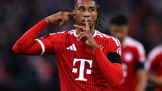 Einsilbiges Interview von Olise: So reagiert der FC Bayern
