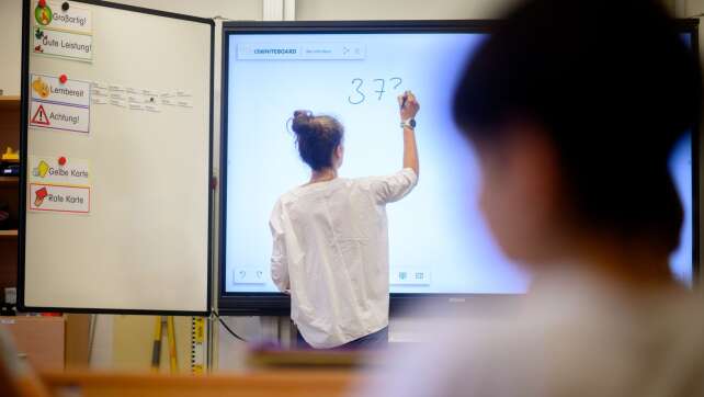 Bayern reformiert Lehrerausbildung - mehr Praxis an Schulen