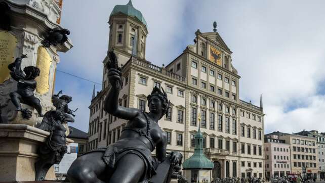 Augsburg verhängt Haushaltssperre – Verwaltung muss sparen