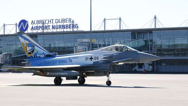 Bundeswehr-Kampfjets trainieren am Flughafen Nürnberg