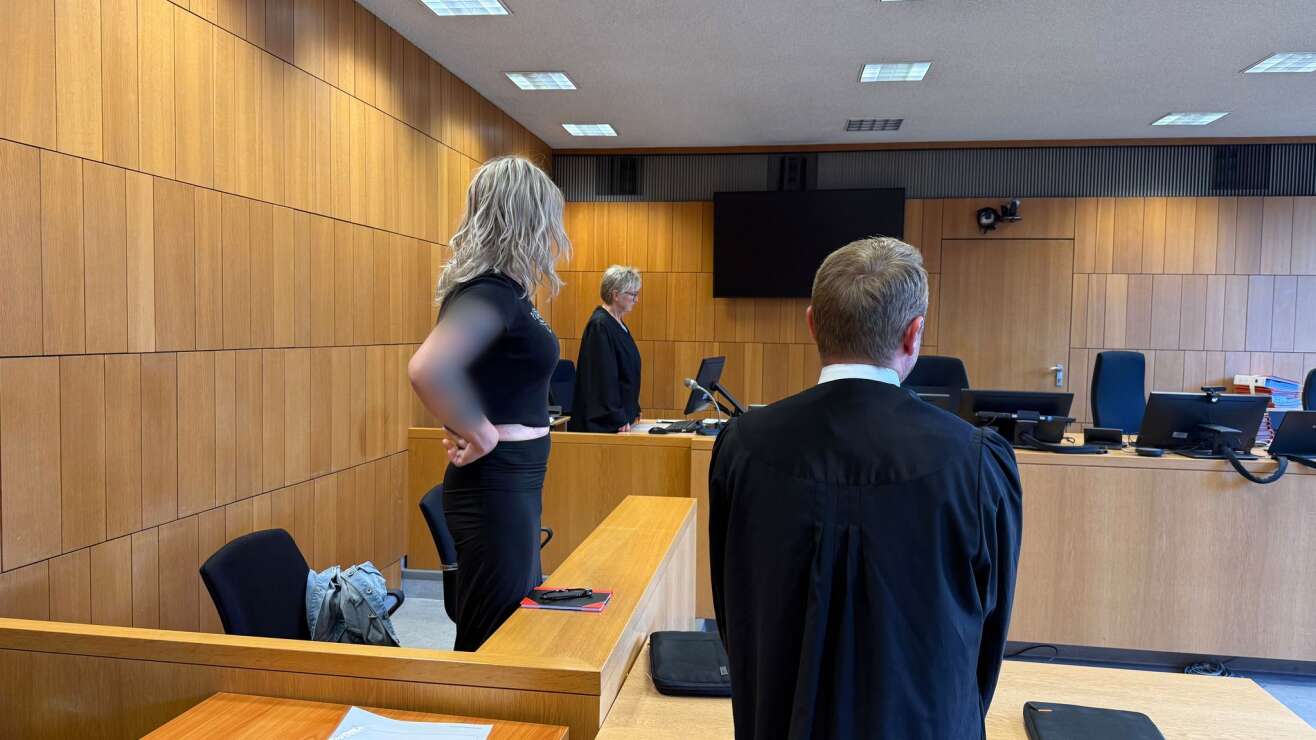 Urteil in Vergewaltigungsprozess gegen Polizistin erwartet