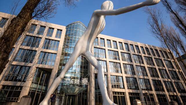 Munich Re hebt nach starkem Quartal die Prognose