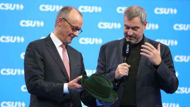 Merz beim CSU-Parteitag unter Zugzwang