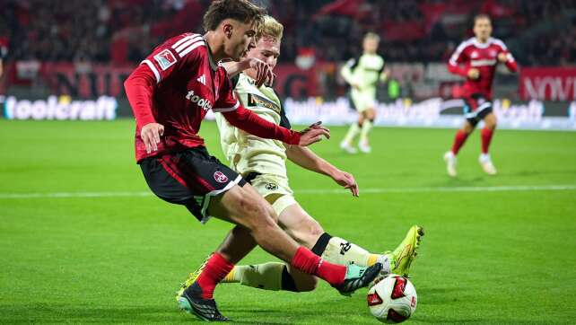 Lautern fügt Nürnberg erste Saisonniederlage in 2. Liga zu